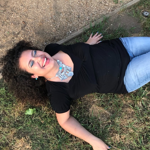 Meet your Posher, Lorena - Picture 7 of 16